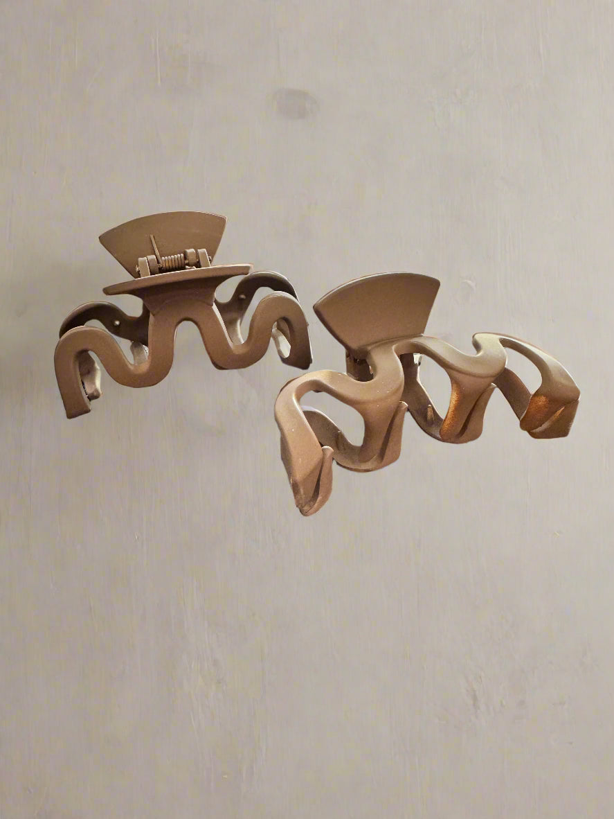Wavy Shaped Hair Claw Clip