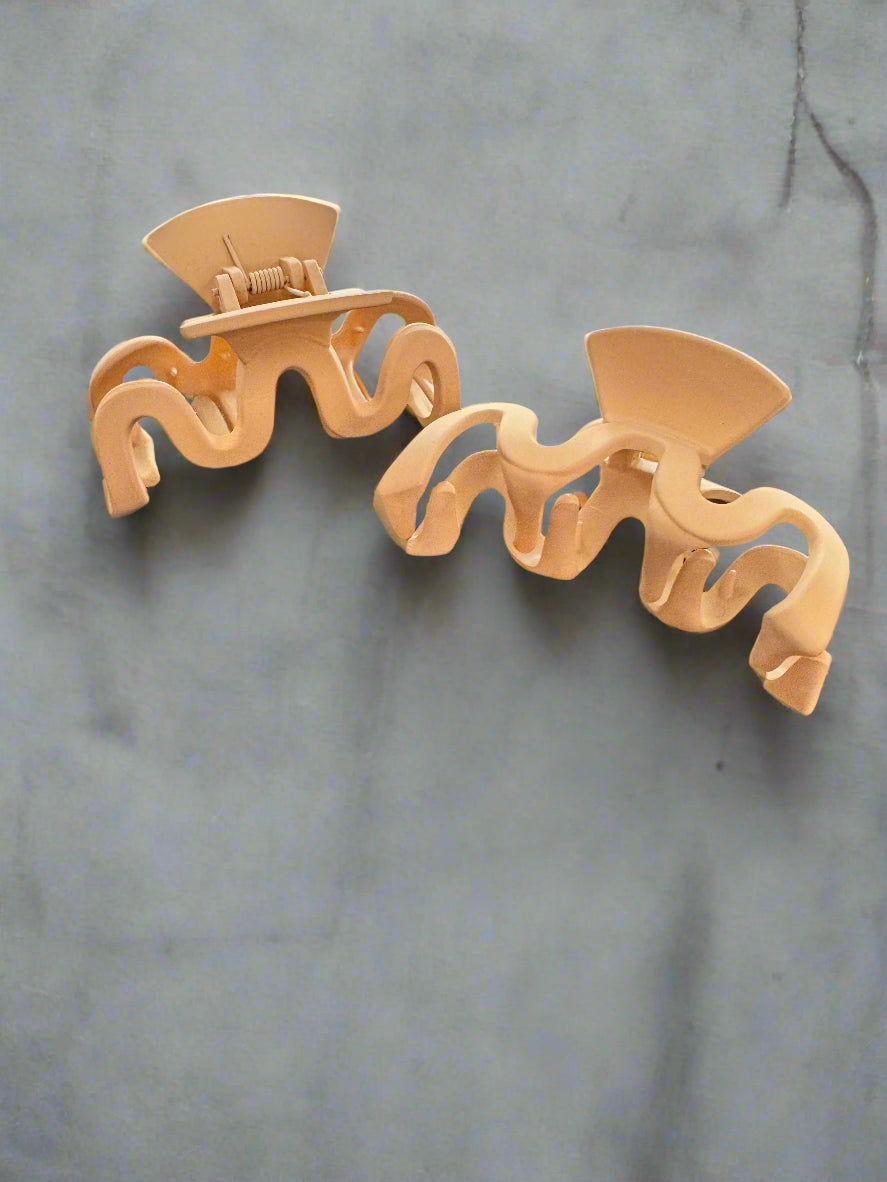 Wavy Shaped Hair Claw Clip