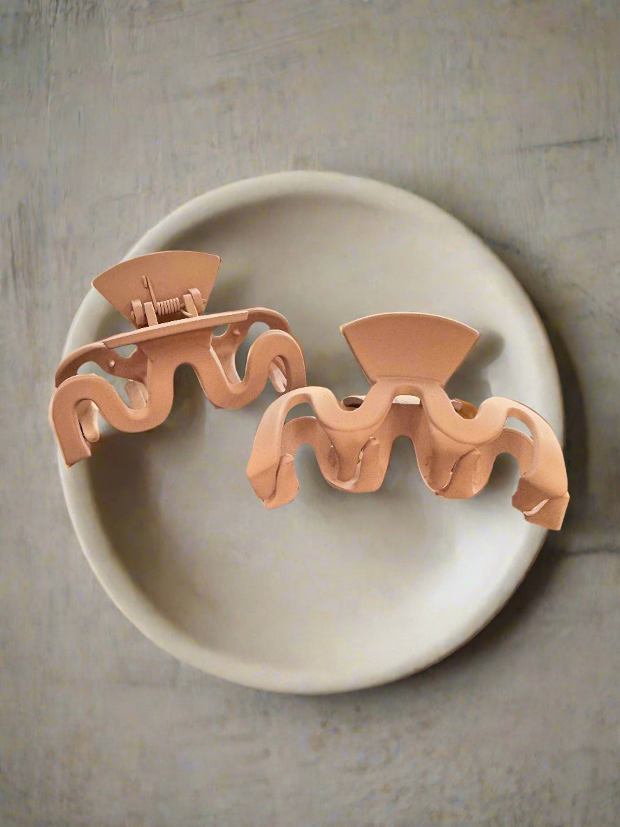 Wavy Shaped Hair Claw Clip