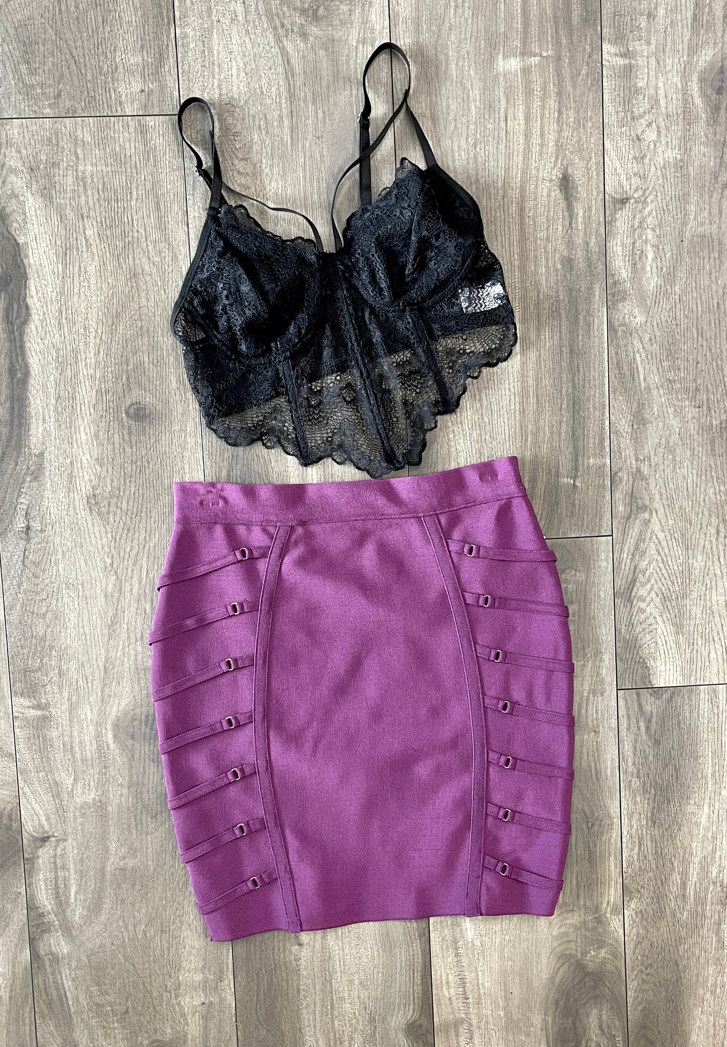 Sabrina Bandage Skirt (side detail)