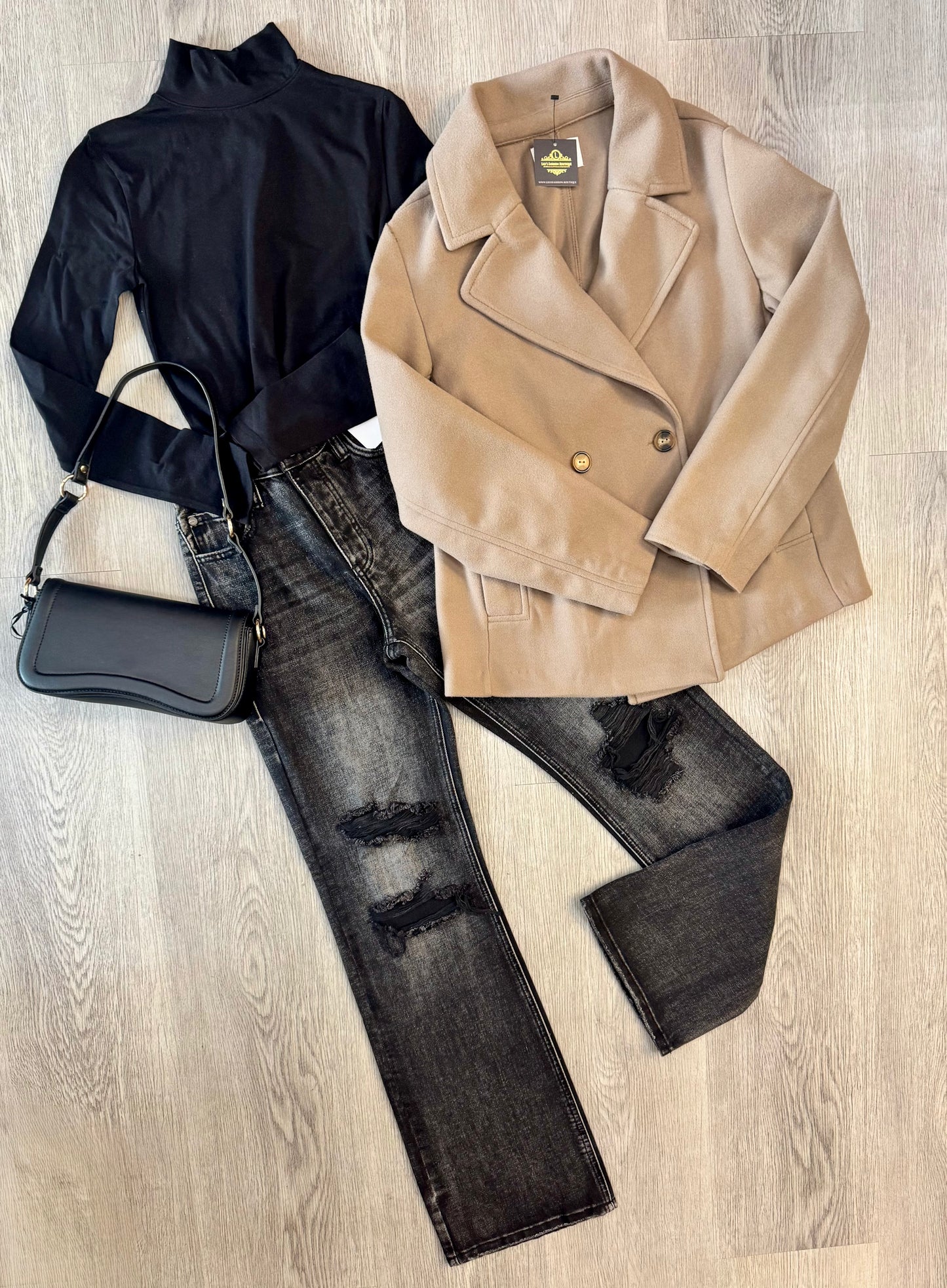 Daznie Turtleneck Top