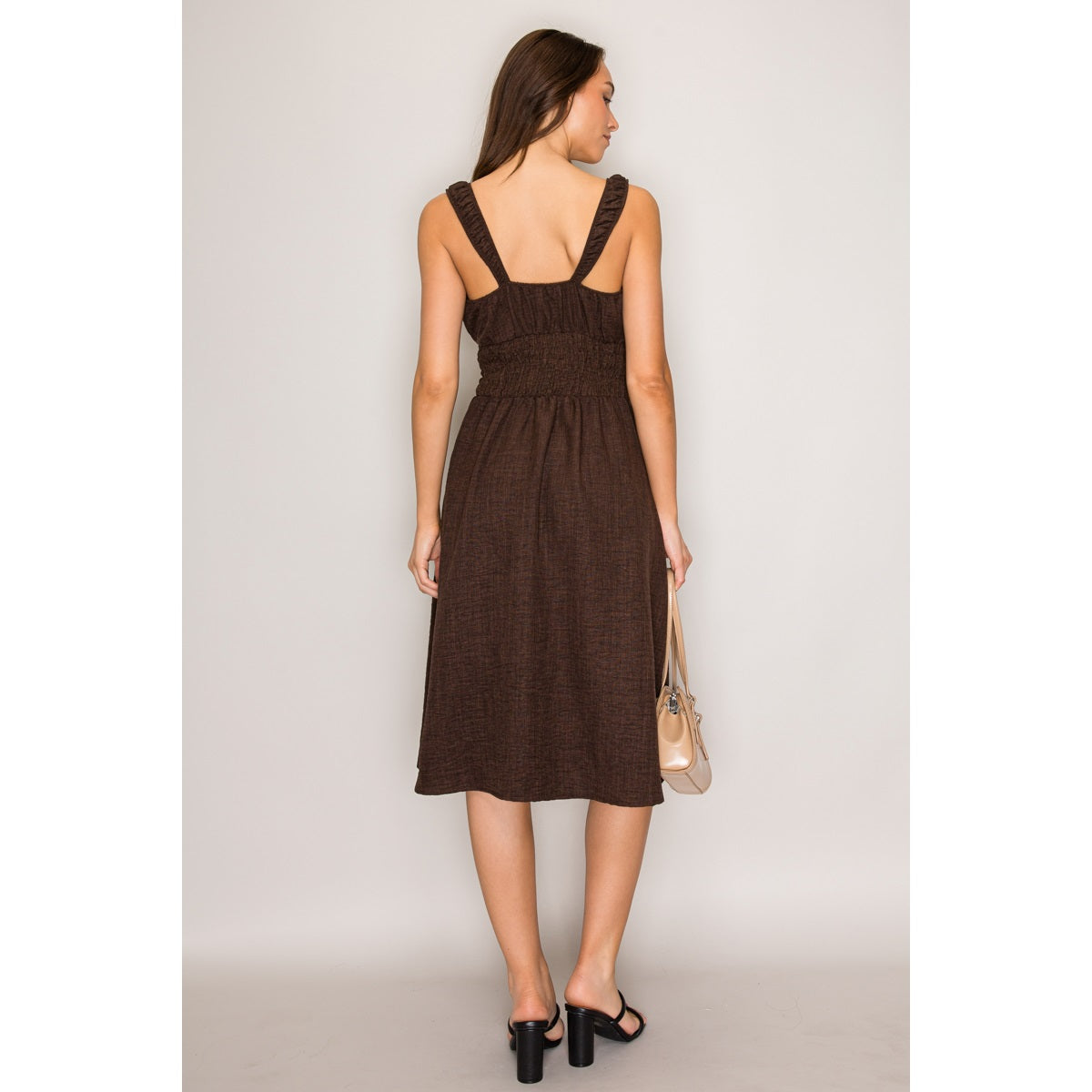 brown midi dress with elastic waist and tie detail neckline, flattering everyday outfit for women.